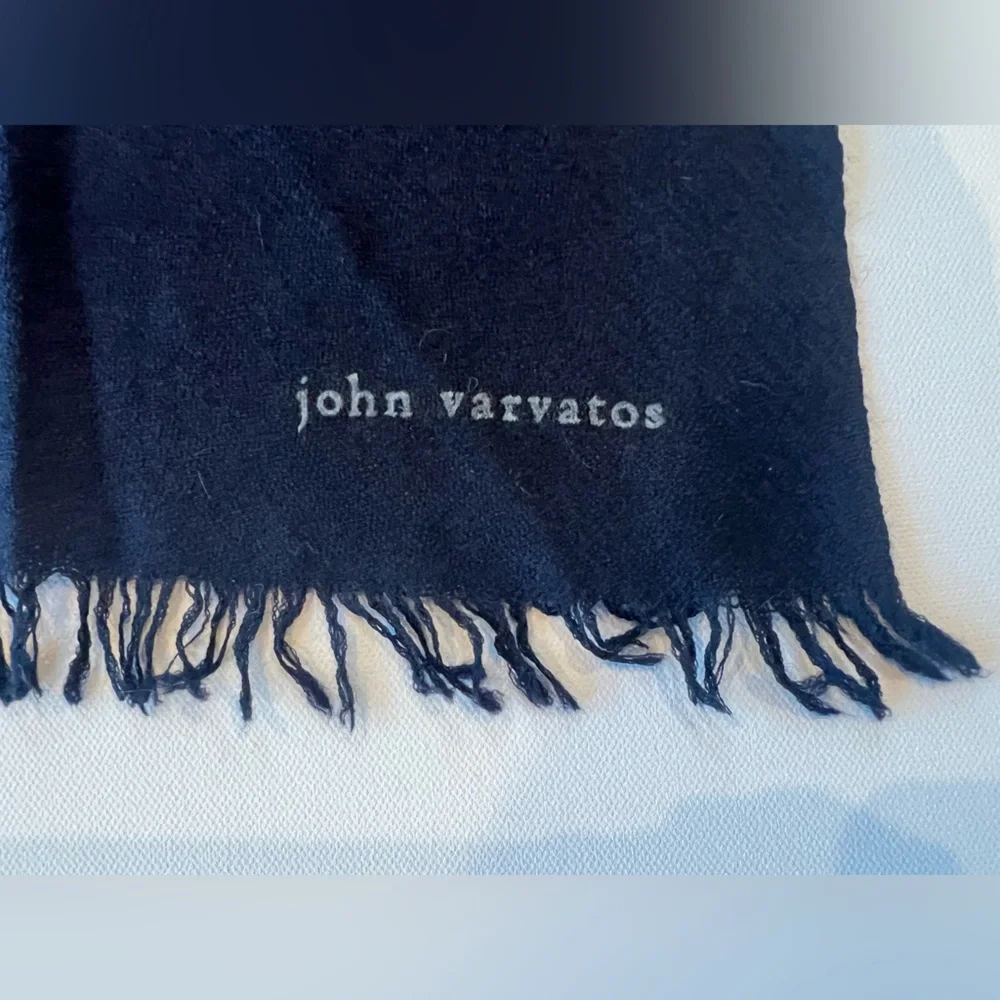 John Varvatos Navy 100% Cashmere Scarf - Picture 6 of 6
